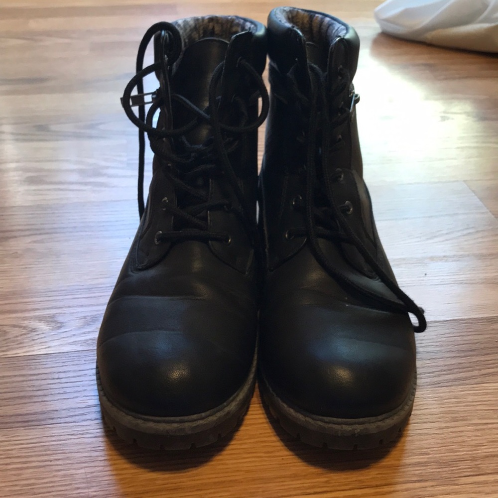 Winter/combat boots